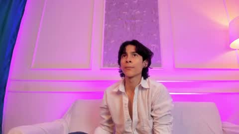 Snapshot of cheys_mast chatting on June 8, 7:47 pm Cheys online show from June 8, 7:47 pm