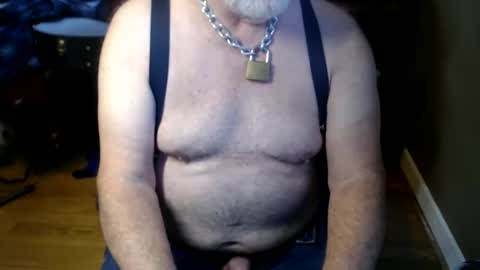 Snapshot of chgodad chatting on December 3, 8:28 pm chgodad online show from December 3, 8:28 pm