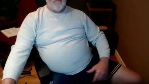 Snapshot of chgodad chatting on January 5, 9:36 pm chgodad online show from January 5, 9:36 pm