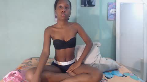 Snapshot of chiara_martin55 chatting on May 7, 11:37 am chiara martin online show from May 7, 11:37 am