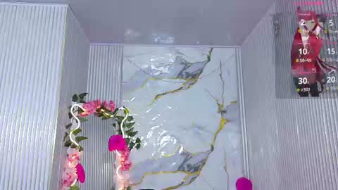 Snapshot of chiara_tay chatting on June 12, 7:24 pm Chiara online show from June 12, 7:24 pm