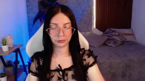 Snapshot of chiaraa_fiore chatting on March 1, 7:59 pm Chiara online show from March 1, 7:59 pm