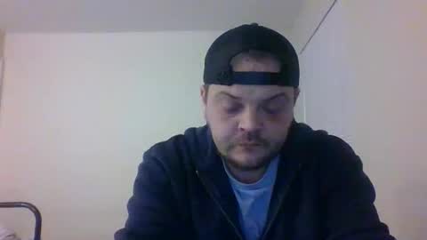 Snapshot of chicago69421 chatting on February 23, 3:24 am Kyle online show from February 23, 3:24 am