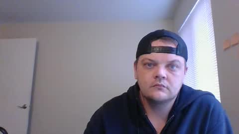 Snapshot of chicago69421 chatting on April 17, 10:46 pm Kyle online show from April 17, 10:46 pm