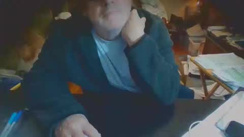 Snapshot of chico_amante__ chatting on February 27, 2:11 am chico_amante__ online show from February 27, 2:11 am