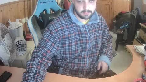 Snapshot of chicomallorca96 chatting on December 29, 3:46 pm chicomallorca96 online show from December 29, 3:46 pm