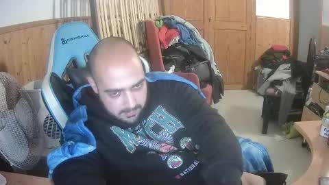 Snapshot of chicomallorca96 chatting on February 20, 5:18 pm chicomallorca96 online show from February 20, 5:18 pm