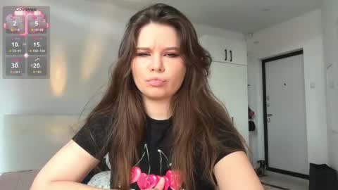 Snapshot of chiculya chatting on May 16, 10:36 am chiculya online show from May 16, 10:36 am