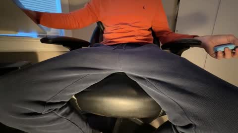 Snapshot of chiefgyro chatting on November 10, 10:09 pm chiefgyro online show from November 10, 10:09 pm