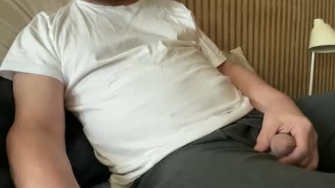 chiguy63v4 online show from February 1, 4:49 pm