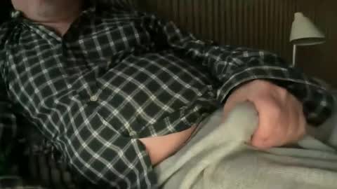 chiguy63v4 online show from February 26, 12:26 pm