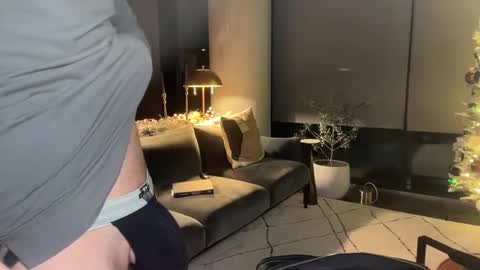 ChiGuy841 online show from January 2, 2:33 am