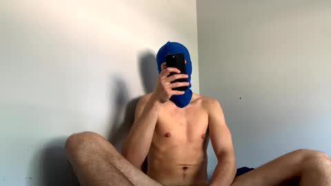 Snapshot of chill_fit_guy chatting on September 30, 1:27 pm chill_fit_guy online show from September 30, 1:27 pm
