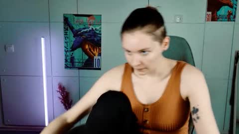 Bella online show from February 2, 9:19 am