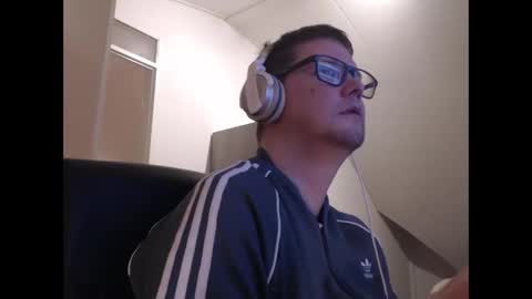 chillzonecam online show from March 14, 6:57 pm