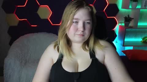 Snapshot of chimberwol chatting on February 7, 1:04 am Chim-Chim online show from February 7, 1:04 am