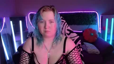 Snapshot of chimberwol chatting on November 12, 2:34 am Chim-Chim online show from November 12, 2:34 am