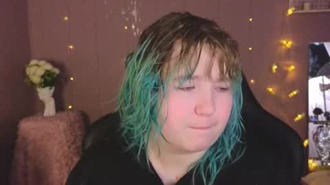 Snapshot of chimberwol chatting on February 7, 2:04 am Chim-Chim online show from February 7, 2:04 am