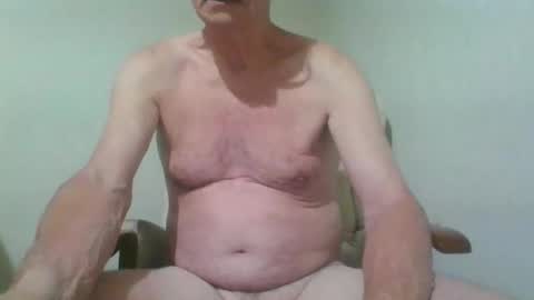Snapshot of chipper341596 chatting on May 24, 8:36 pm chipper341596 online show from May 24, 8:36 pm
