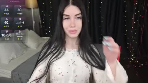 Snapshot of chloe___davis chatting on March 1, 12:12 am Chloe online show from March 1, 12:12 am