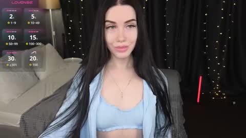 Snapshot of chloe___davis chatting on March 2, 12:13 am Chloe online show from March 2, 12:13 am