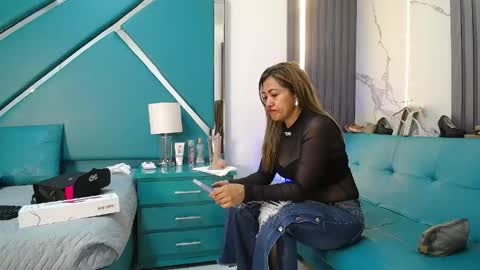 Chloe  online show from April 13, 12:43 pm