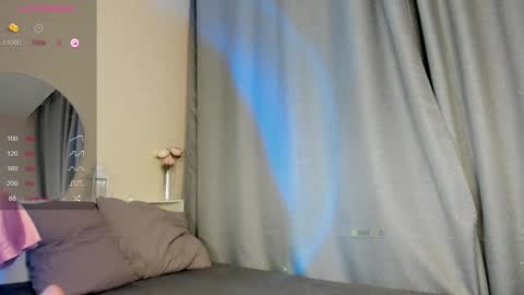 Chloe online show from February 2, 12:09 am