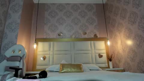 chloe_blowjob online show from December 15, 11:25 am