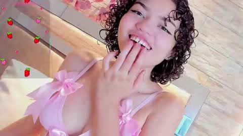 chloe online show from February 19, 10:44 am