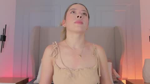 Chloe online show from March 14, 12:10 pm