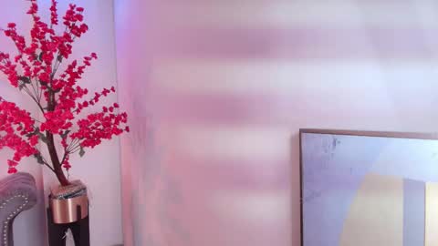 Snapshot of chloe_dolly chatting on February 19, 11:50 am Chloe online show from February 19, 11:50 am