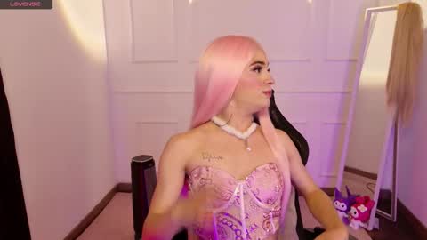 Chloe online show from November 14, 11:42 am