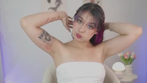 Snapshot of chloe_evans12 chatting on May 29, 3:48 am Chloe online show from May 29, 3:48 am