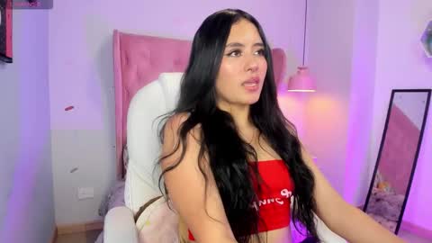 Snapshot of chloe_fischer chatting on February 14, 4:15 pm Chloe online show from February 14, 4:15 pm