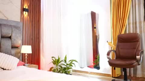 Chloe online show from April 14, 12:22 pm