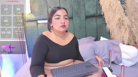 Chloe online show from March 3, 6:47 pm