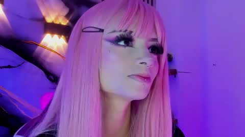 chloe_jacksonn online show from July 13, 7:27 pm
