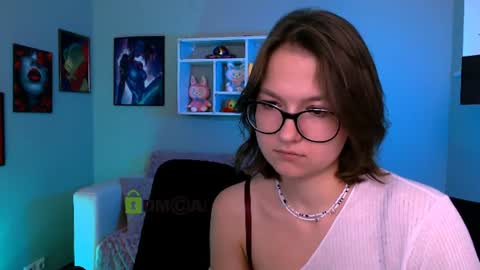 chloe_ley online show from June 29, 7:14 pm