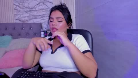 Chloe online show from January 11, 3:02 am