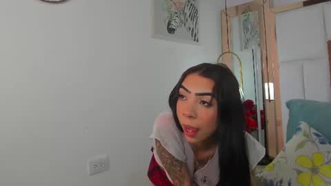 Snapshot of chloe_rhoades chatting on July 14, 2:05 am Chloe Rhoades online show from July 14, 2:05 am