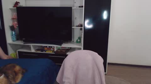 Snapshot of chloe_sunny chatting on February 13, 9:49 pm Chloe online show from February 13, 9:49 pm