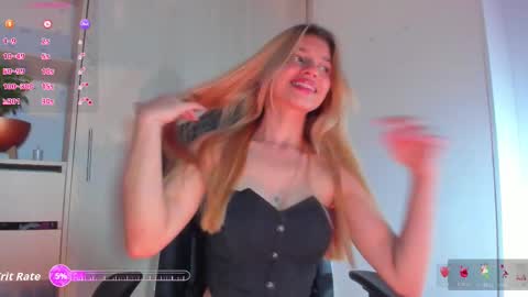 Chloe Miller  online show from November 13, 2:43 am