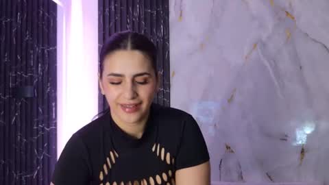 chloe online show from February 12, 10:21 am