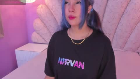   online show from February 11, 8:10 pm