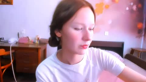 chloe wifey online show from July 18, 1:04 pm