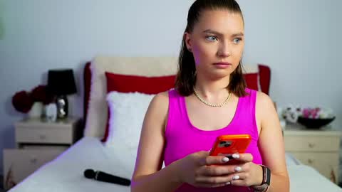 Chloe online show from June 3, 6:16 am