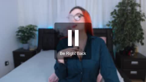 Snapshot of chloecristal chatting on March 6, 10:36 pm Ask me online show from March 6, 10:36 pm