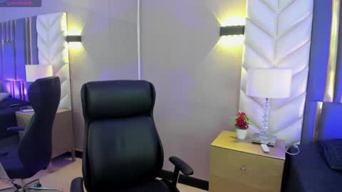  Chloe Harper  online show from April 14, 11:38 am