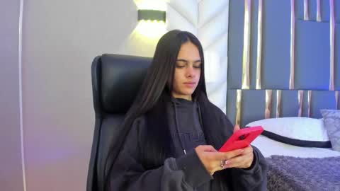 Snapshot of chloeharper_ chatting on May 23, 11:47 am Chloe Harper online show from May 23, 11:47 am