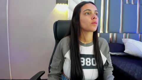 Snapshot of chloeharper_ chatting on May 30, 11:51 am Chloe Harper online show from May 30, 11:51 am